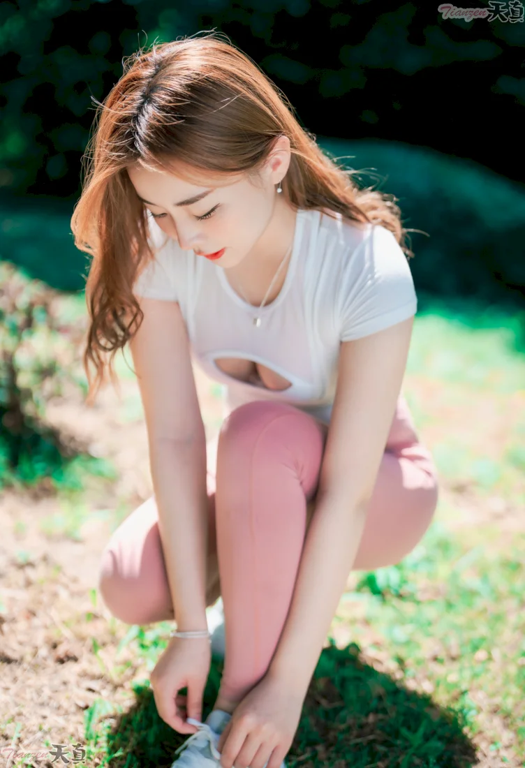 Newbom 6套  写真合集 秀人网模特 [完整原版][持续更新]