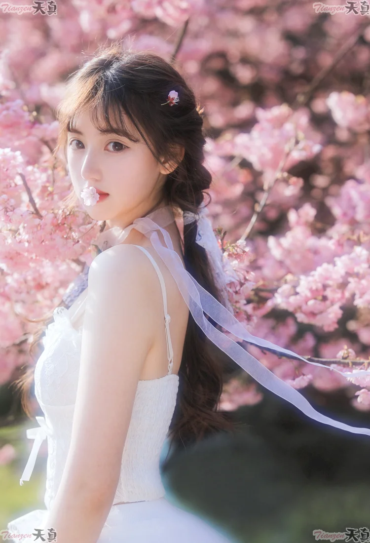 怡子yiii  3套 cosplay写真作品合集下载 [完整原版][持续更新]