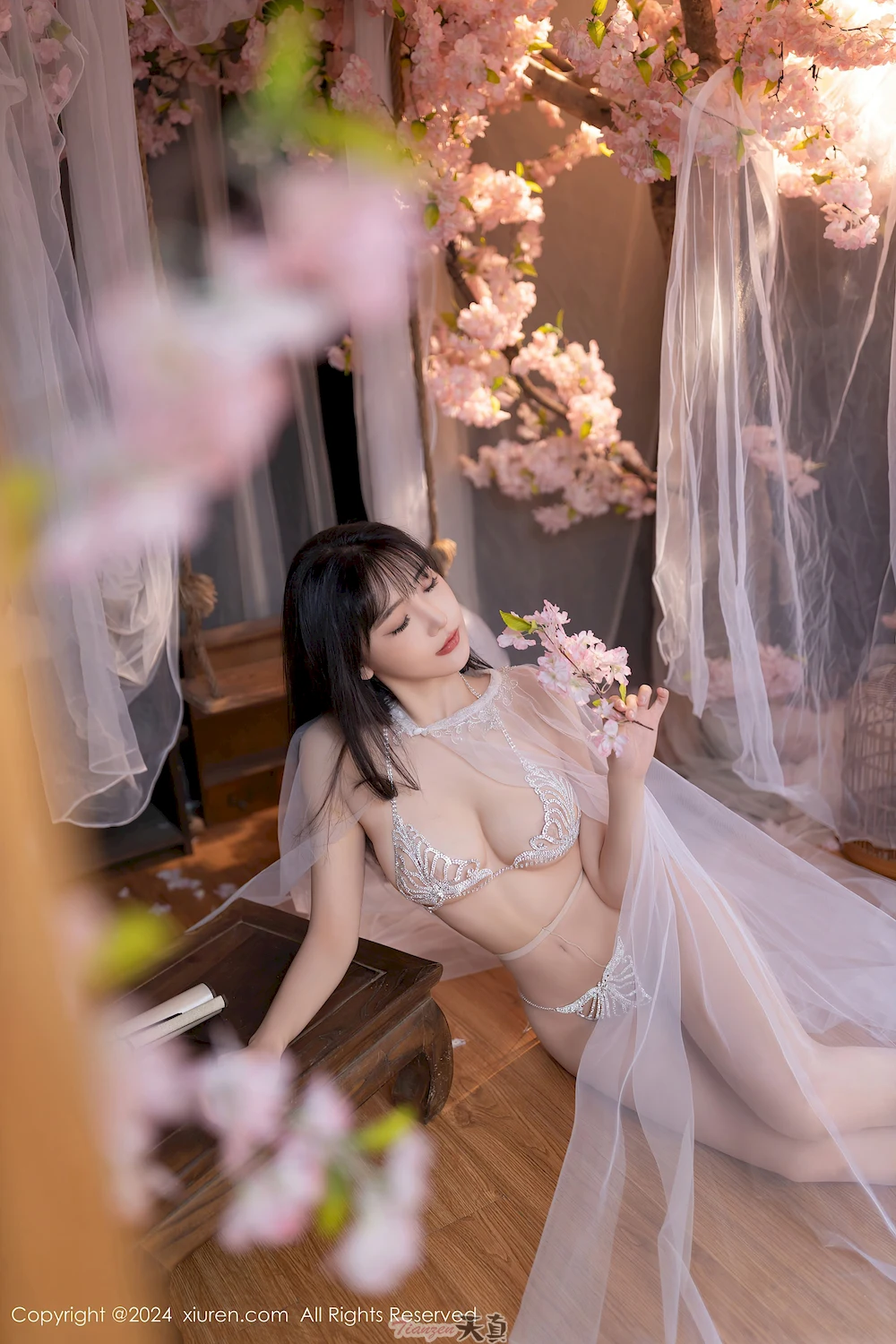 陆萱萱 NO.222 [XiuRen秀人网] 8807期 [81P-754MB] 极速版美女写真图集 高速下载